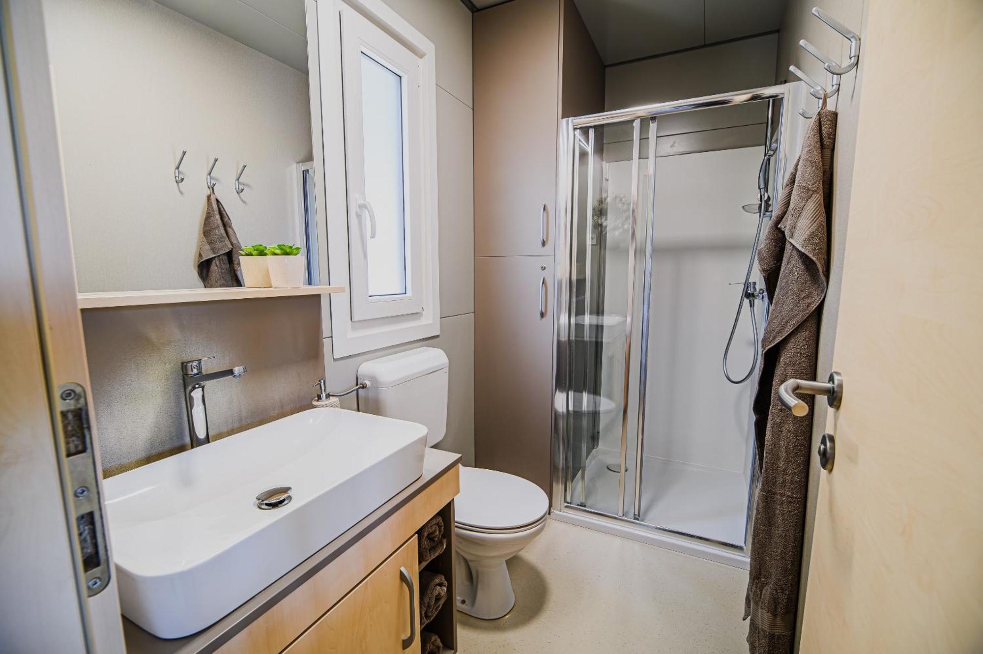 Deluxe Lake View Mobile Homes With Thermal Riviera Tickets Catez ob Savi Luaran gambar