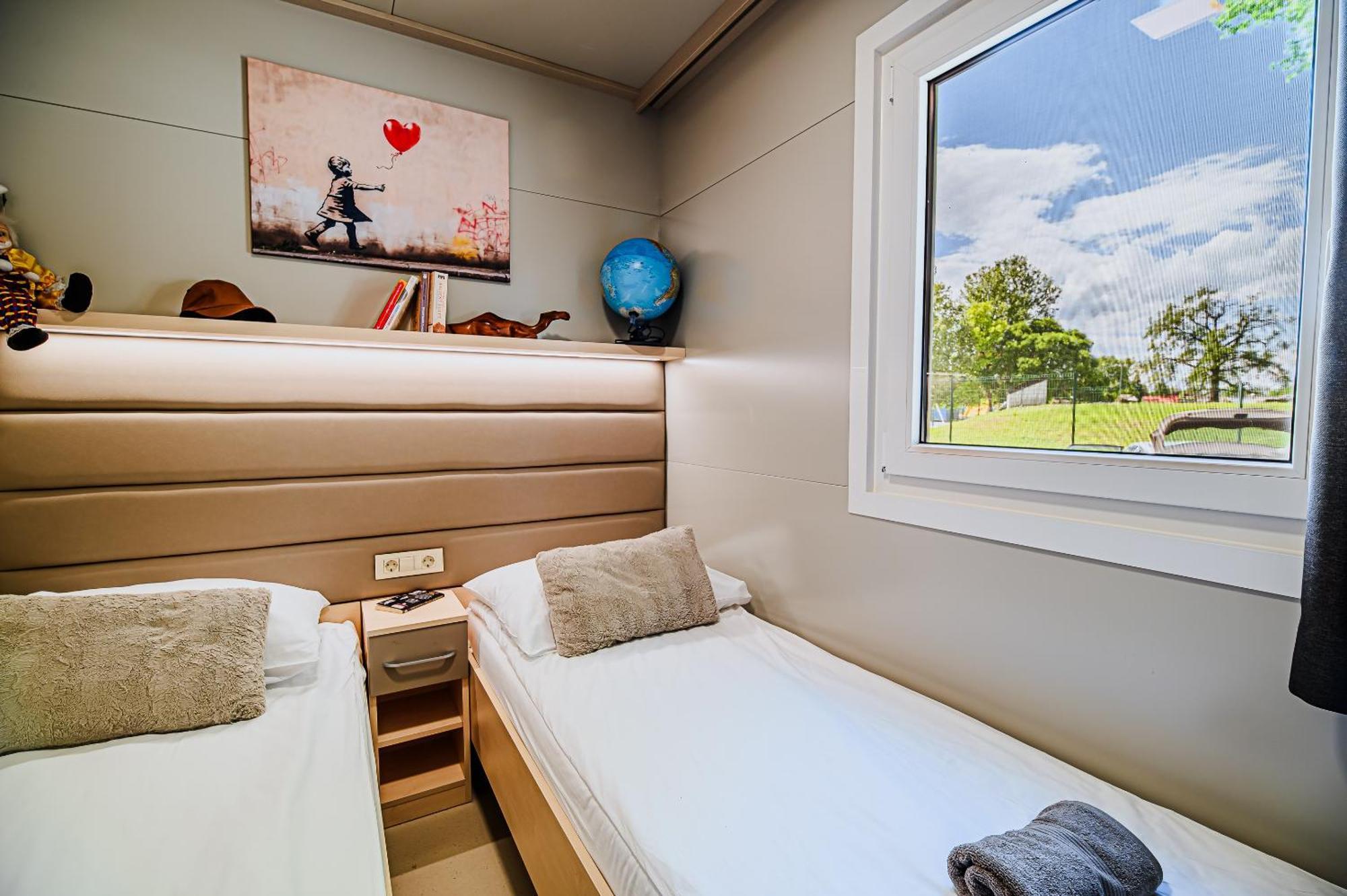 Deluxe Lake View Mobile Homes With Thermal Riviera Tickets Catez ob Savi Luaran gambar